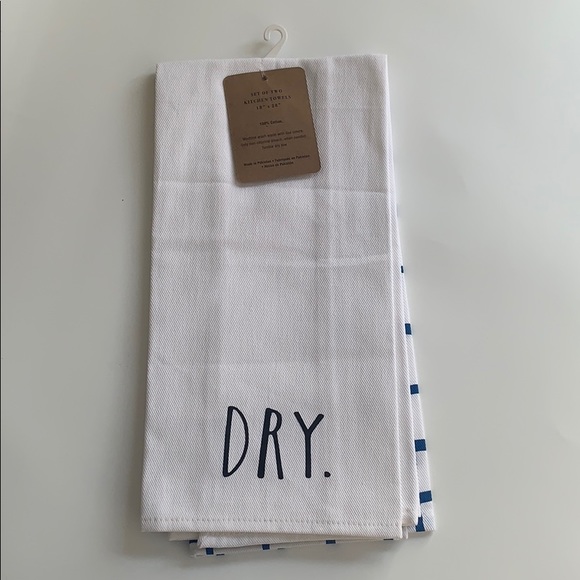 Rae Dunn Other - Rae Dunn kitchen towels, set of 2.
